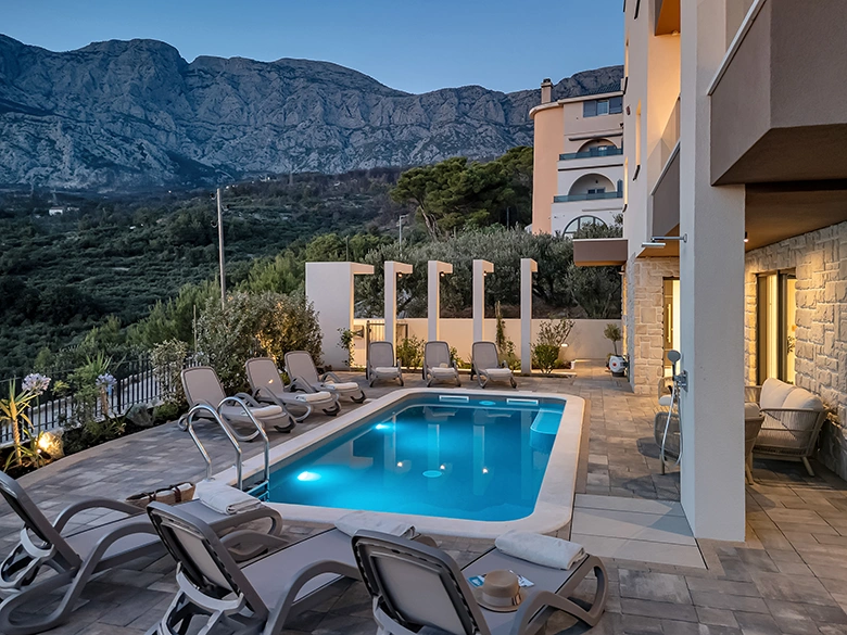 Villa Laluna Apartments, Tučepi - large swimming pool
