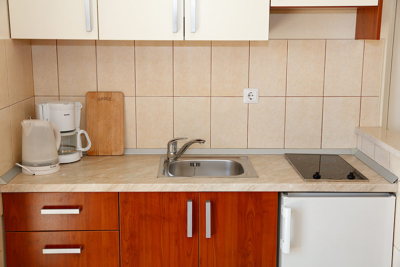 Apartments Villa Lili, Tučepi - kitchen