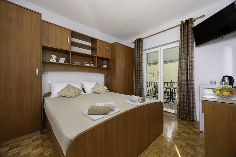 Apartments Love, Tučepi - bedroom