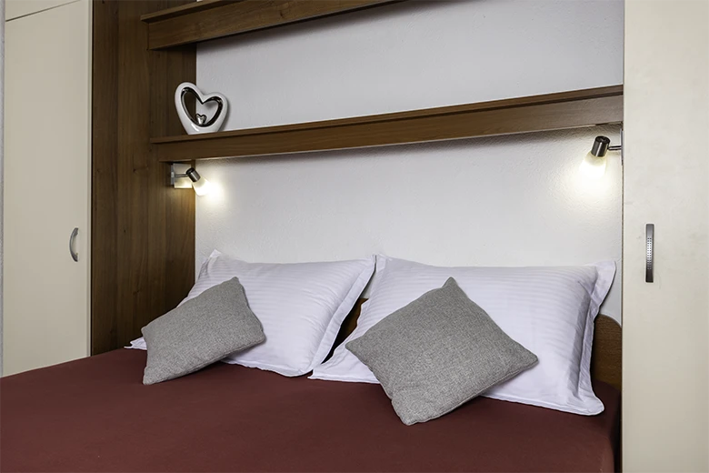 Apartments Love, Tučepi - bedroom