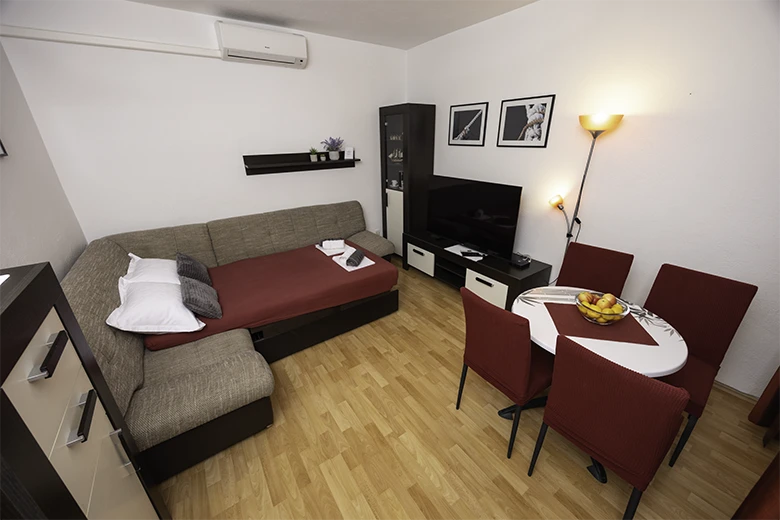 Apartments Love, Tučepi - living room