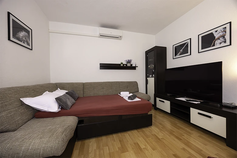 Apartments Love, Tučepi - living room