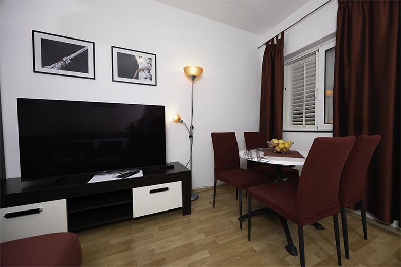 Apartments Love, Tučepi - living room