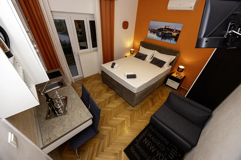 Apartments Love, Tučepi - bedroom top