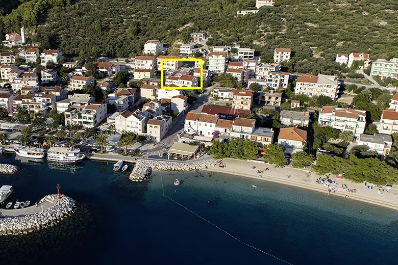 apartments Love, aerial position in Tučepi