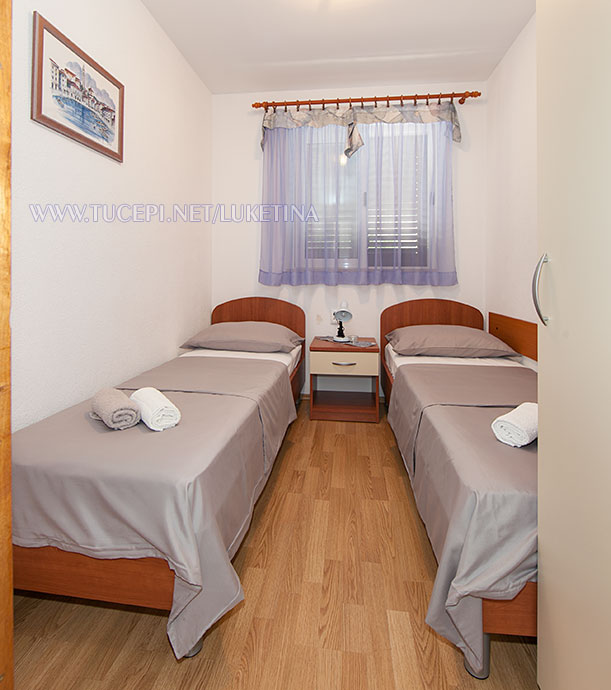 Apartments Luketina, Tučepi - bedroom