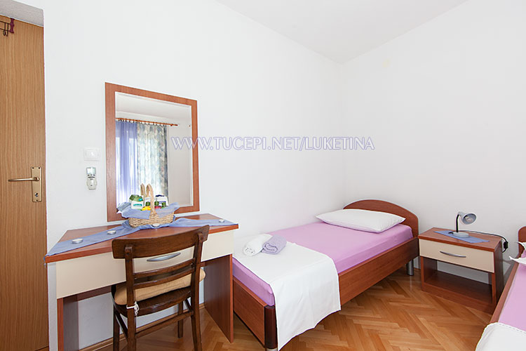 Apartments Luketina, Tučepi - bedroom