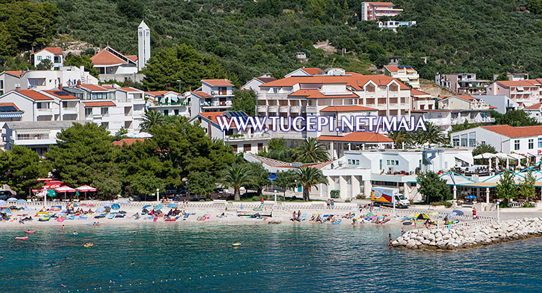 Tučepi center, beach and port