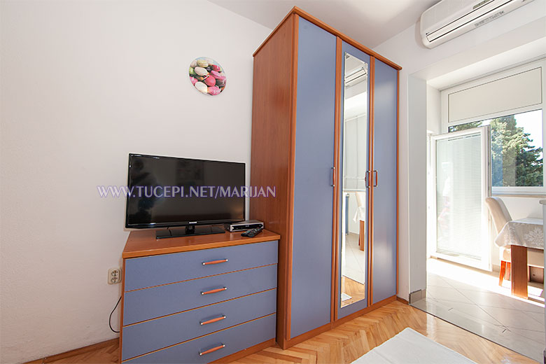 Apartments Marijan, Tučepi - bedroom
