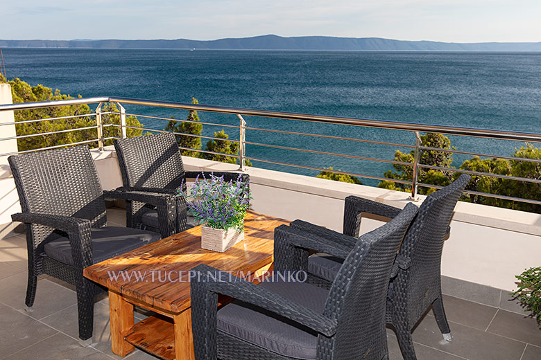 balcony with sea view, apnorama of Tučepi