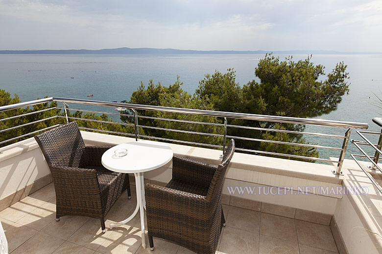 balcony with sea view - apartments Marinko, Tučepi