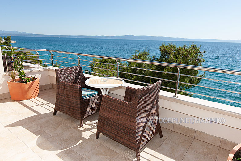 balcony with sea view - apartments Marinko, Tučepi