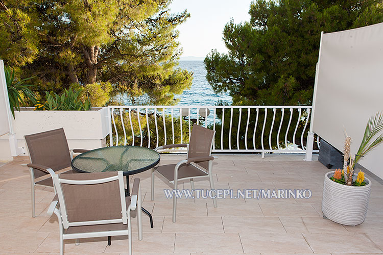 balcony with sea view - apartments Marinko, Tučepi