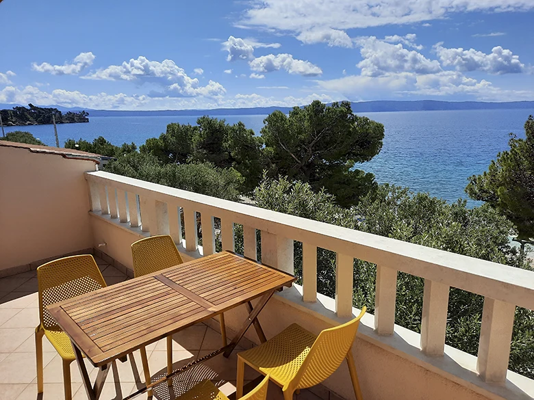 balcony with sea view