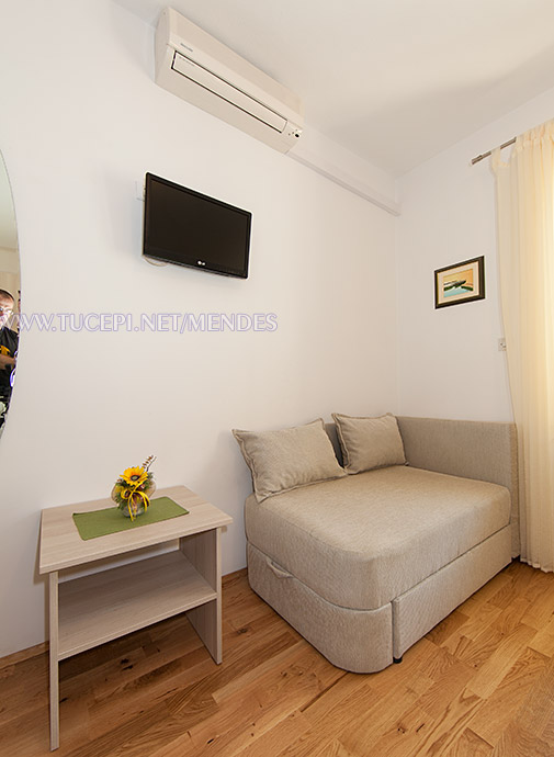 10: A2+1, bedroom, Apartments Mendeš, Tučepi