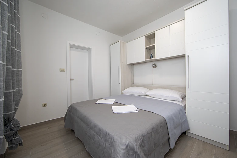 Apartments Meri, Tučepi - bedroom