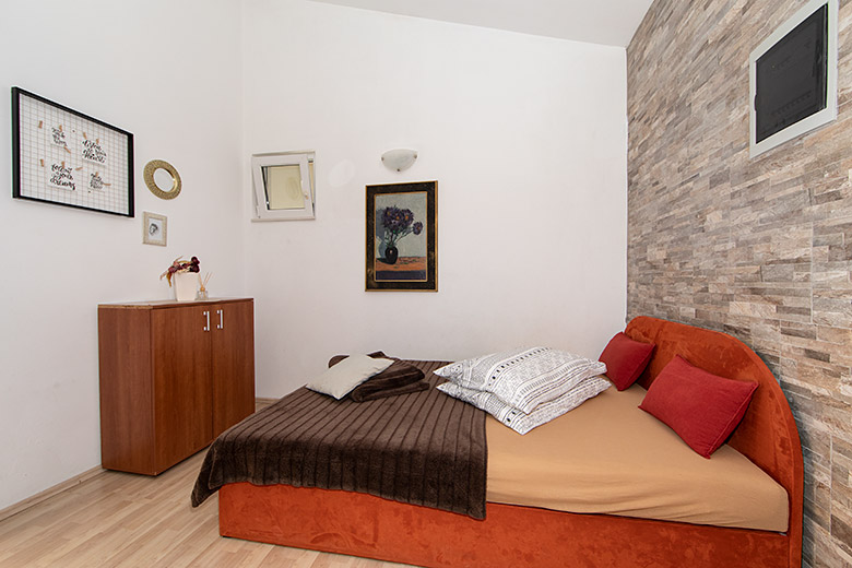 Apartments Mia, Tučepi - bedroom