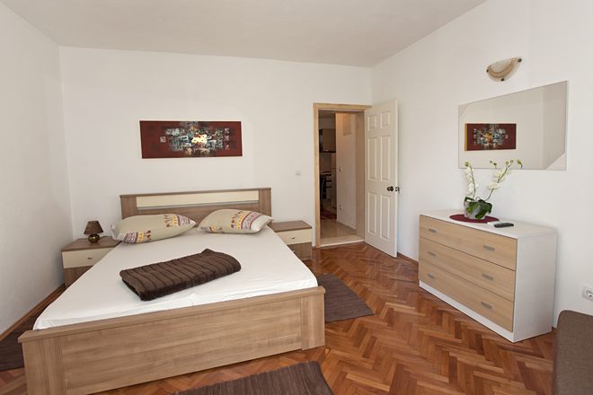 Apartments Mia, Tučepi - bedroom