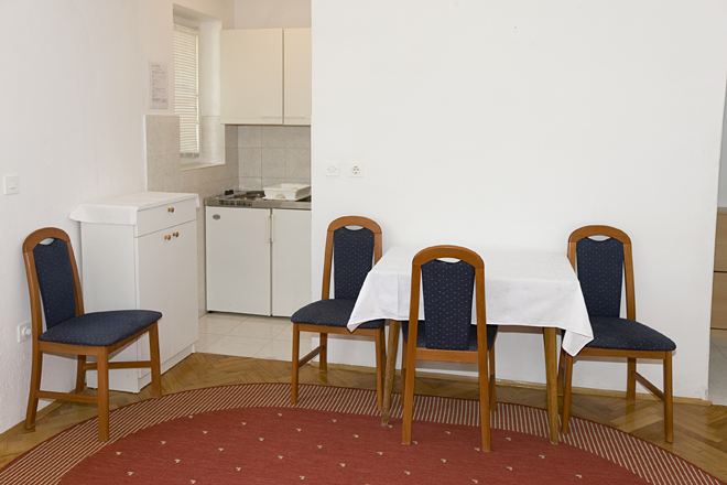 Apartments Mihaljević, Tučepi - dining room