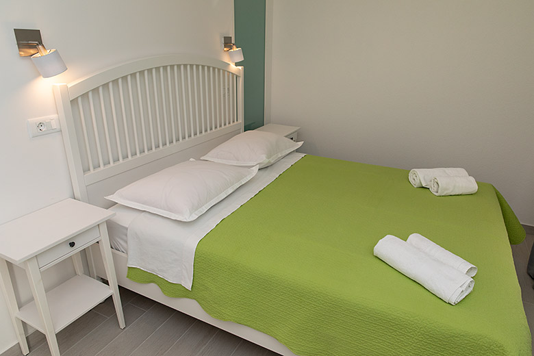 Apartments Mihaljević, Tučepi - bedroom