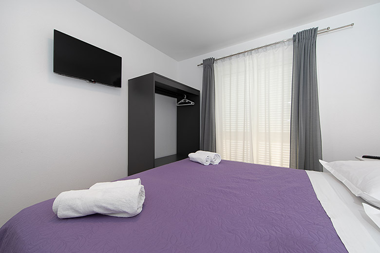 Apartments Mihaljević, Tučepi - bedroom