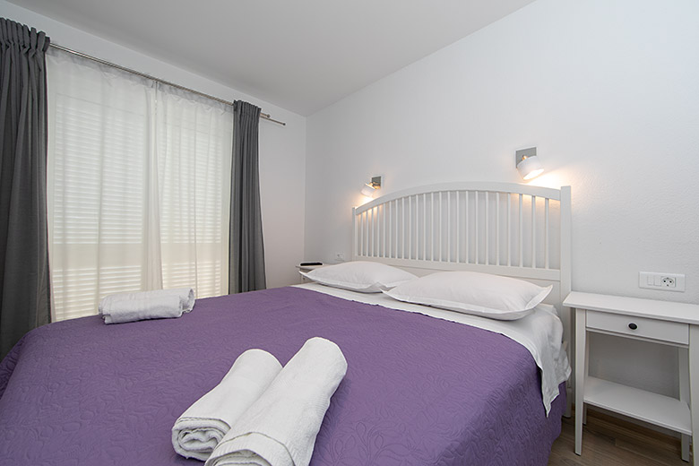 Apartments Mihaljević, Tučepi - bedroom