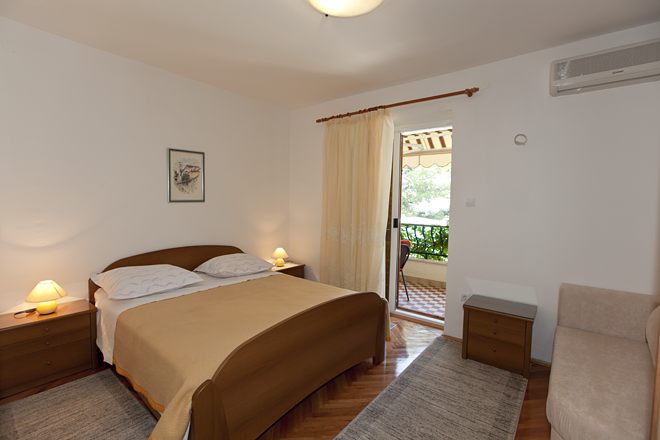 Apartments Mihaljević, Tučepi - bedroom