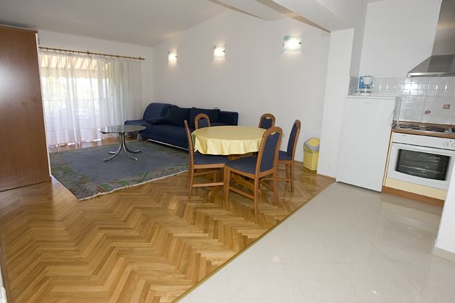 Apartments Mihaljević, Tučepi - living room