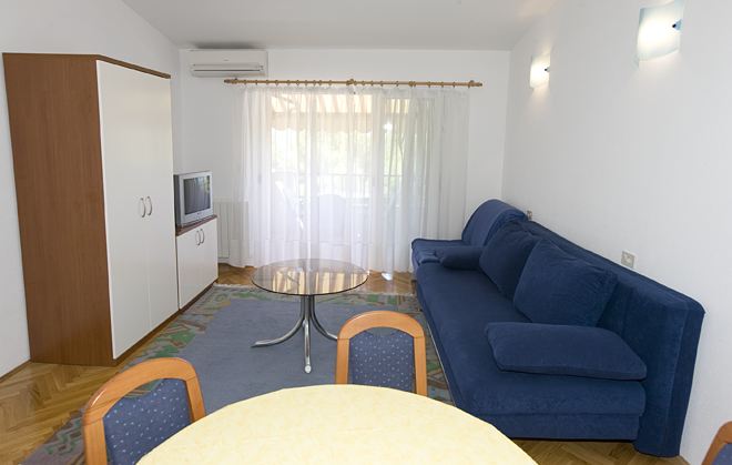 Apartments Mihaljević, Tučepi - living room