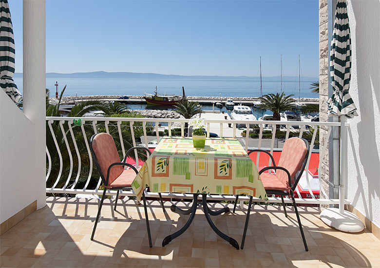 balcony with sea view