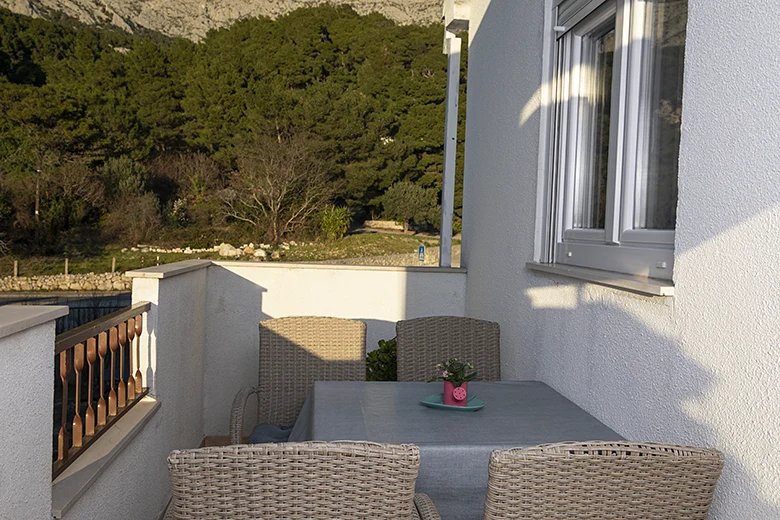 sea view balcony - Balkon mit Gebirgeblick