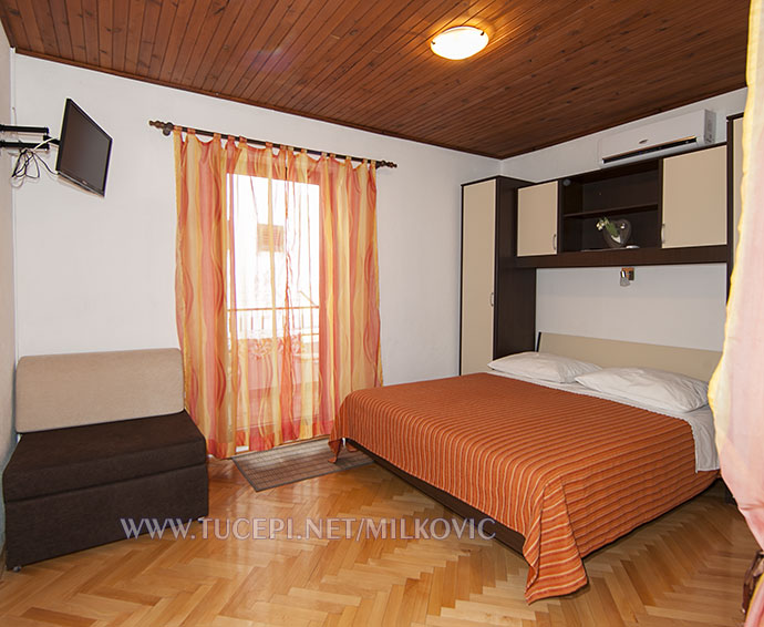 Apartments Milković, Tučepi - bedroom