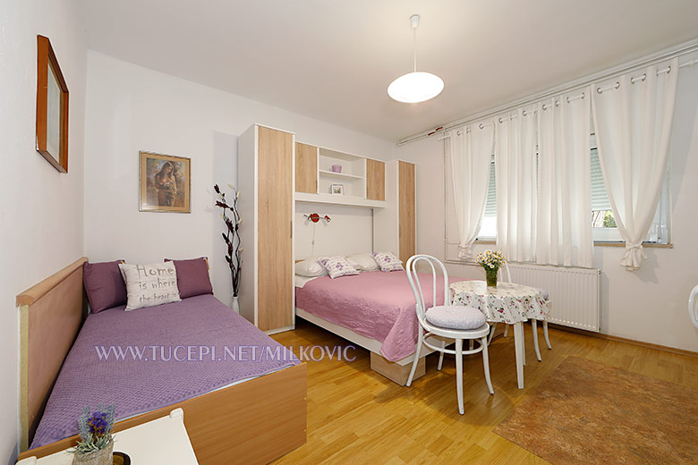 Apartments Milković, Tučepi - bedroom