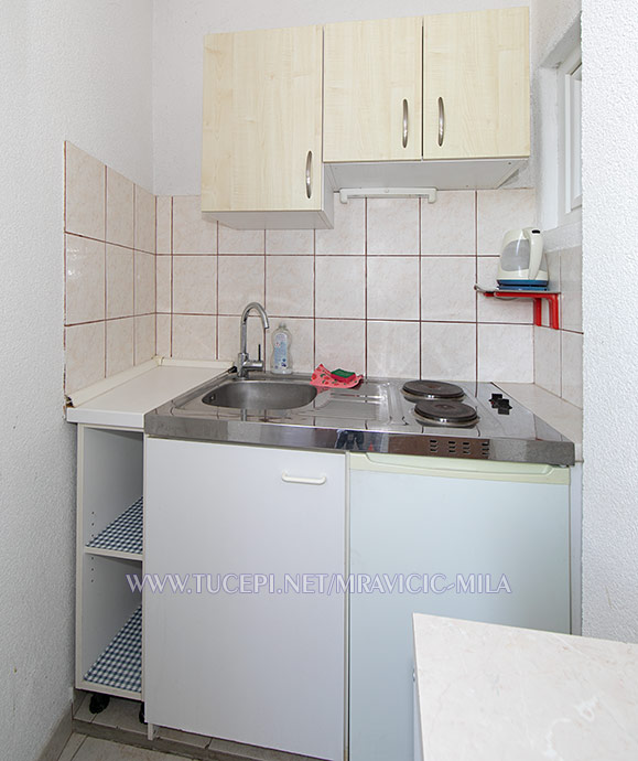 Apartments Mila Mravičić, Tučepi - kitchen