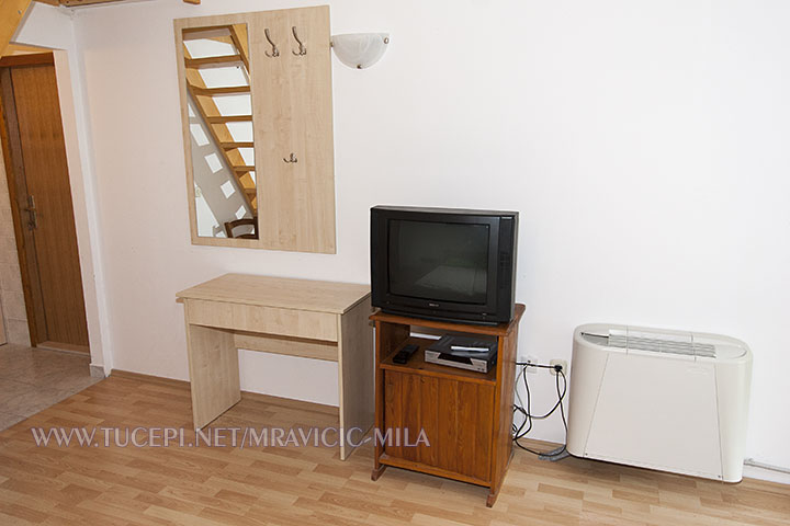 Apartments Mila Mravičić, Tučepi - bedroom