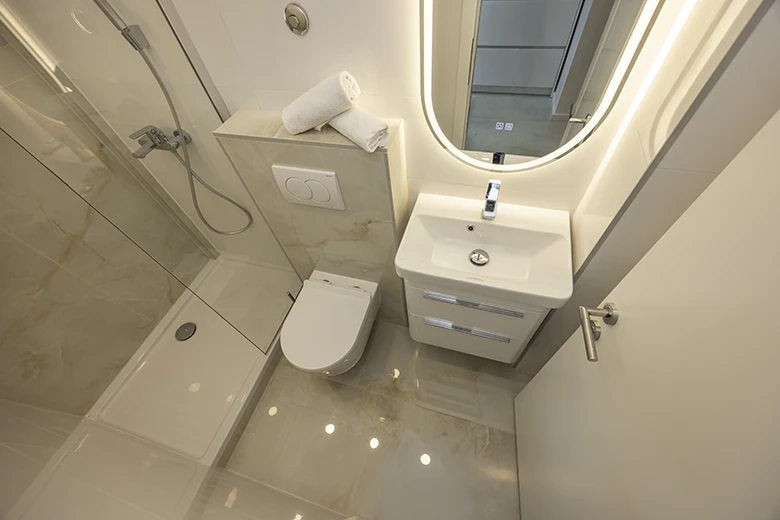bathroom - apartments Mravičić, Tučepi