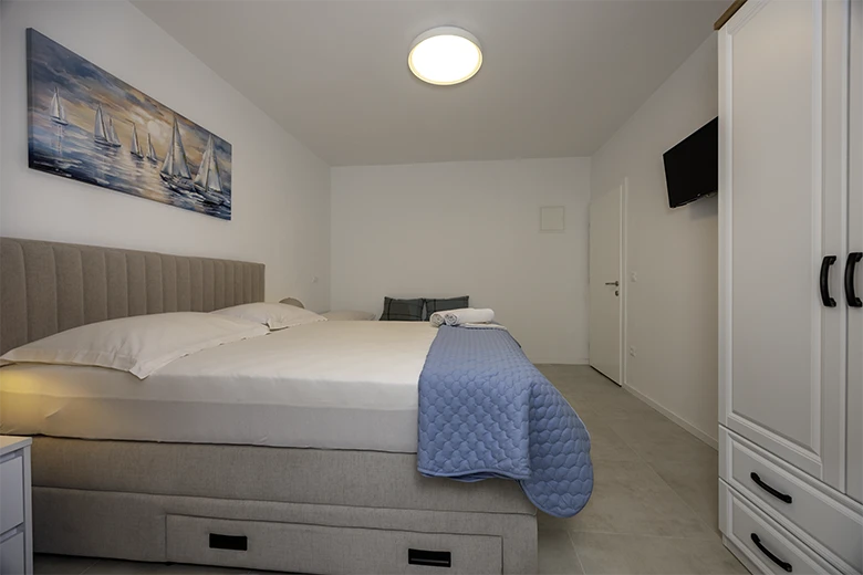 bedroom - apartments Mravičić, Tučepi