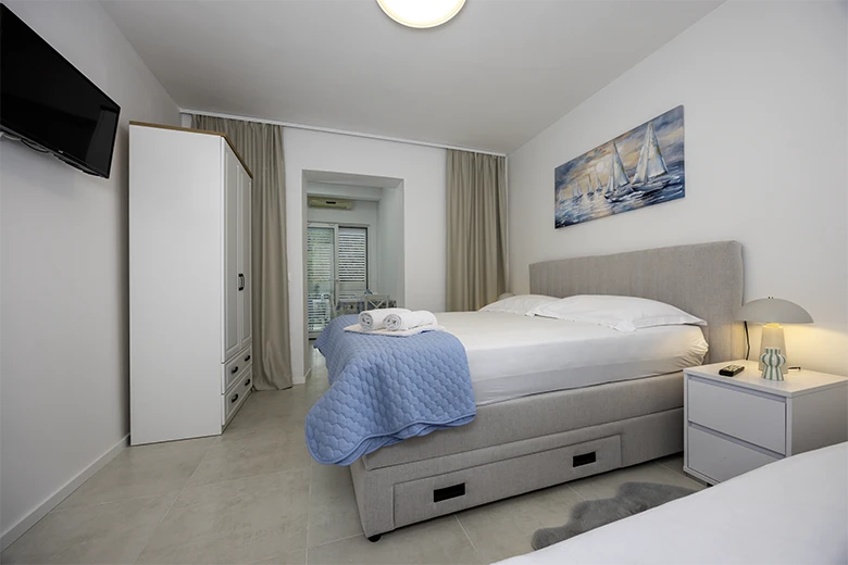 bedroom - apartments Mravičić, Tučepi