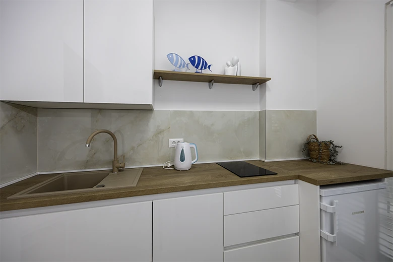 kitchen - apartments Mravičić, Tučepi