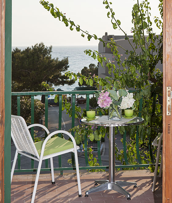 balcony - apartments Mravičić, Tučepi