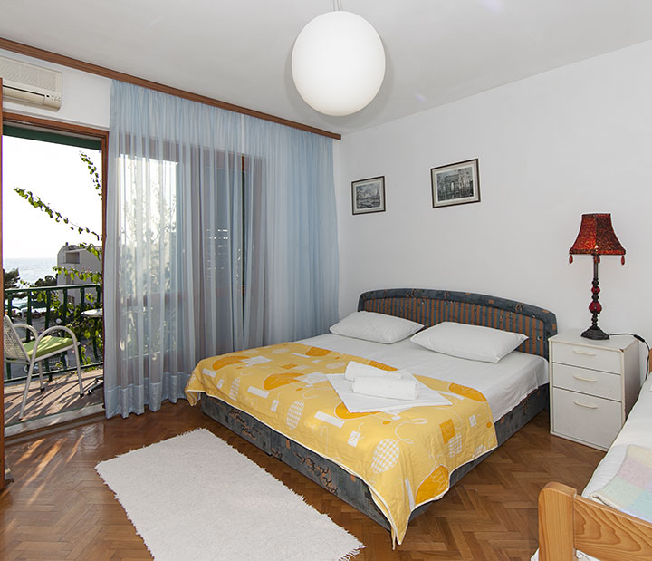 bedroom - apartments Mravičić, Tučepi