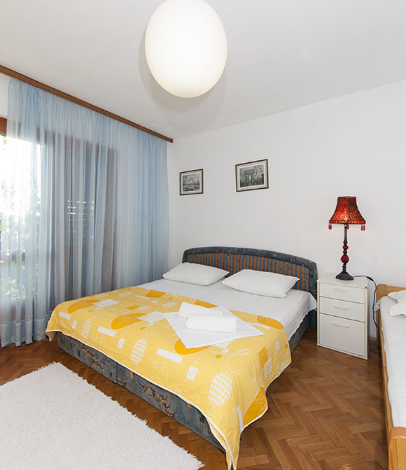 bedroom - apartments Mravičić, Tučepi