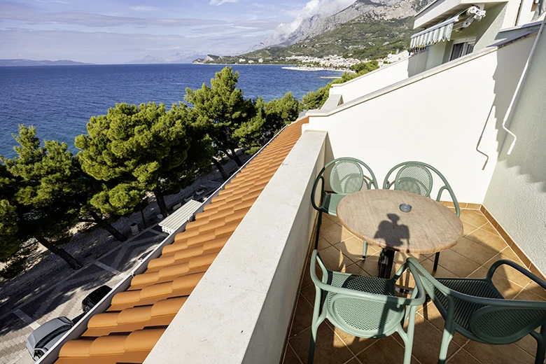 Apartments Murtela, Tučepi - balcony with sea view