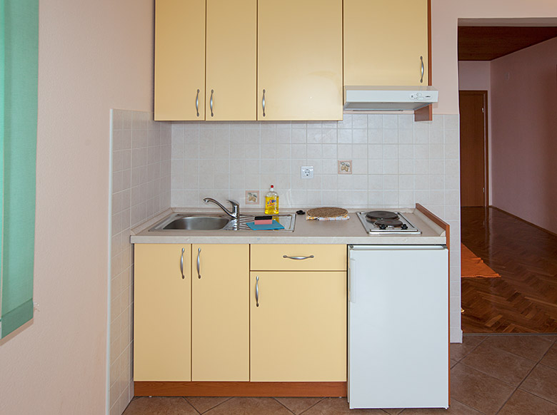 Apartments Murtela, Tučepi - kitchen