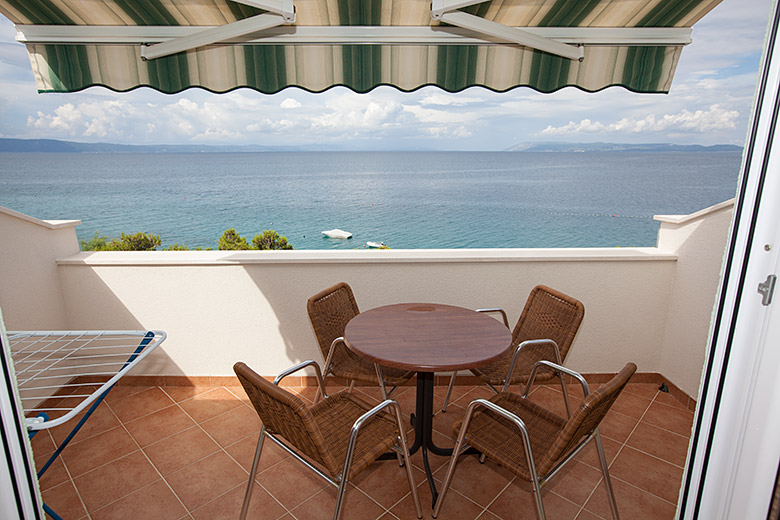 Apartments Murtela, Tučepi - balcony with sea view