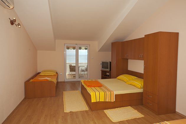 Apartments Murtela, Tučepi - bedroom