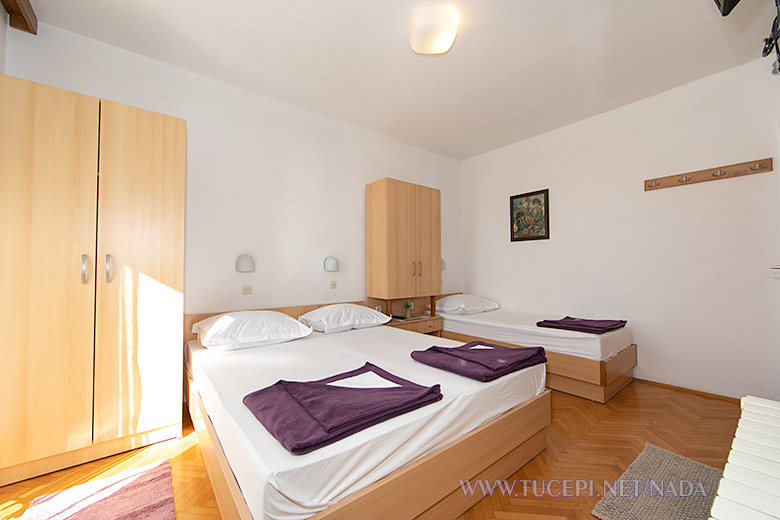 Apartments Nada, Tučepi - bedroom