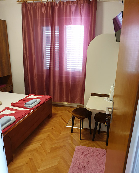 Apartments Nada, Tučepi - bedroom