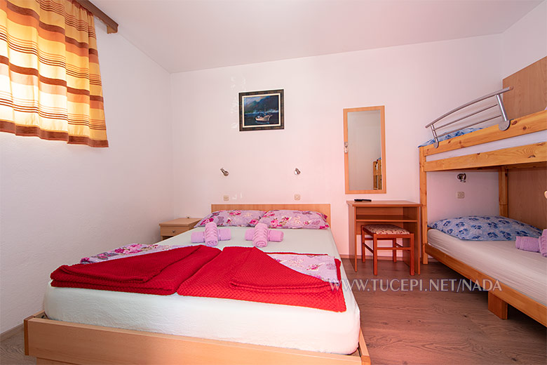 Apartments Nada, Tučepi - bedroom