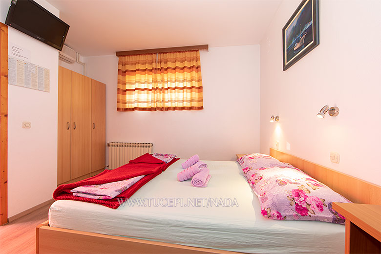 Apartments Nada, Tučepi - bedroom